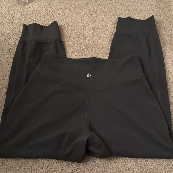 BOTH LIKE NEW!!  Lululemon High Rise Cropped Align Joggers - Picture 4 of 10